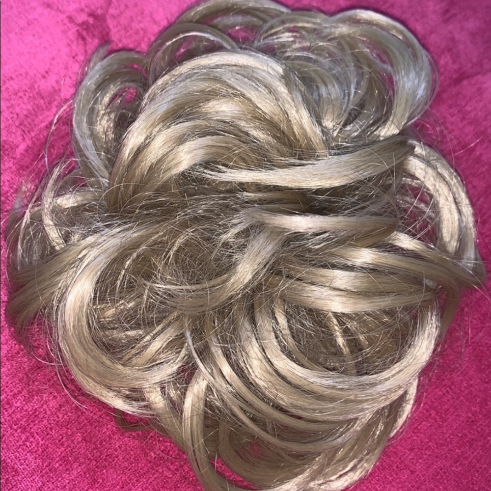 Blonde bun